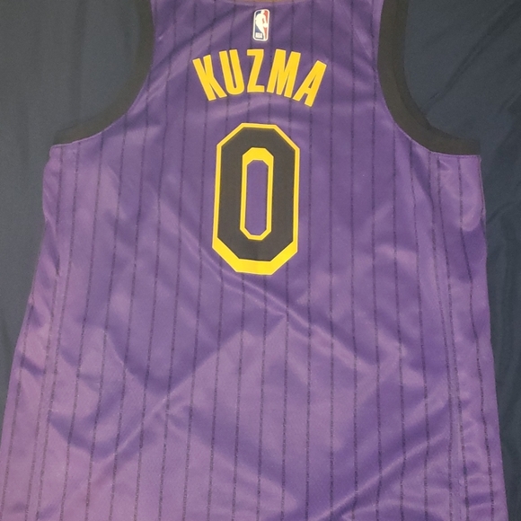 Nike Swingman Kyle Kuzma Jersey - Picture 2 of 4